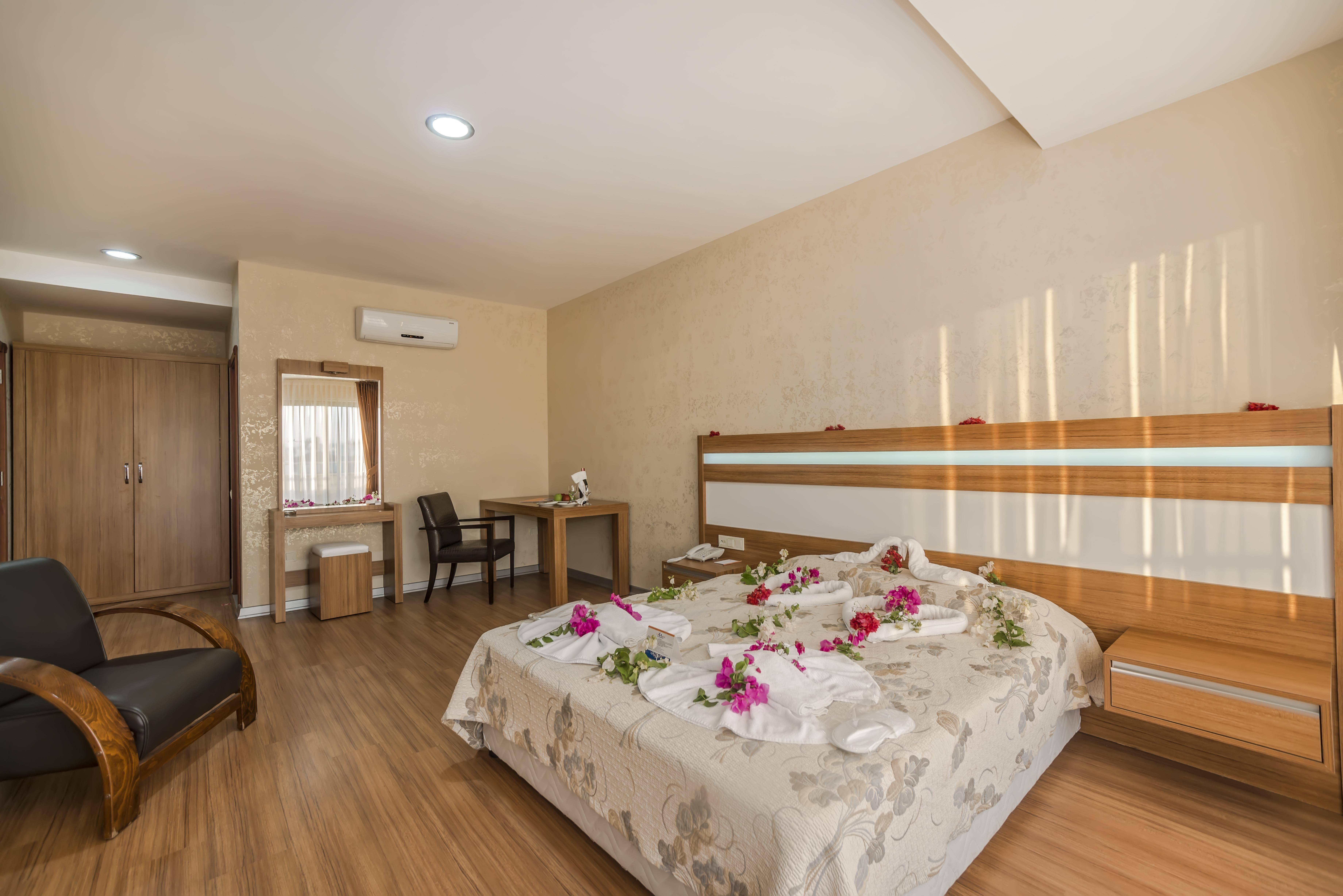 Santa Marina Hotel Antalya Exterior photo